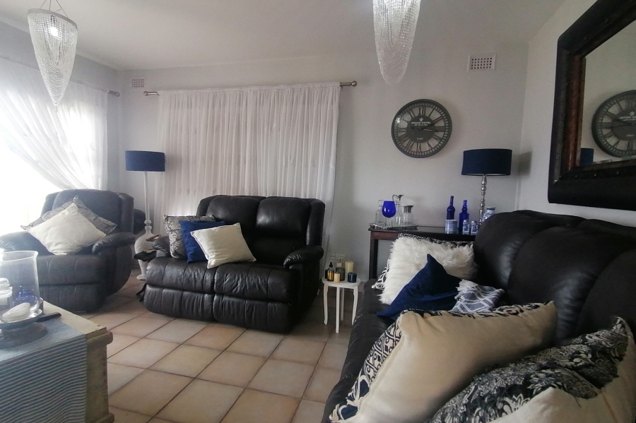 3 Bedroom Property for Sale in St Michaels On Sea KwaZulu-Natal