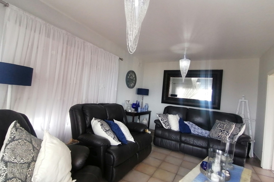 3 Bedroom Property for Sale in St Michaels On Sea KwaZulu-Natal