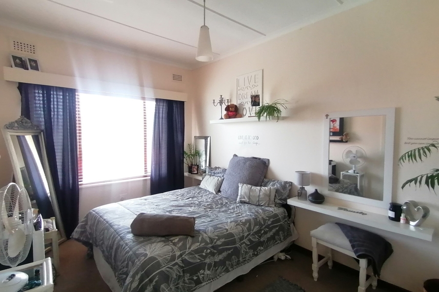 3 Bedroom Property for Sale in St Michaels On Sea KwaZulu-Natal