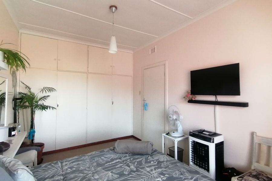 3 Bedroom Property for Sale in St Michaels On Sea KwaZulu-Natal