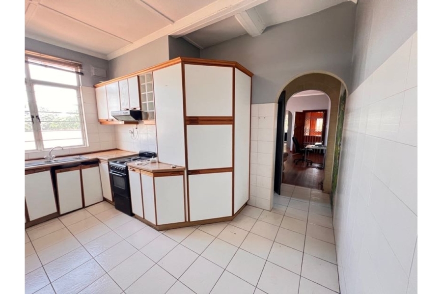 2 Bedroom Property for Sale in Glenwood KwaZulu-Natal