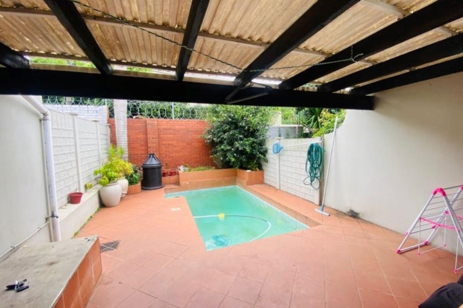 3 Bedroom Property for Sale in Westridge KwaZulu-Natal