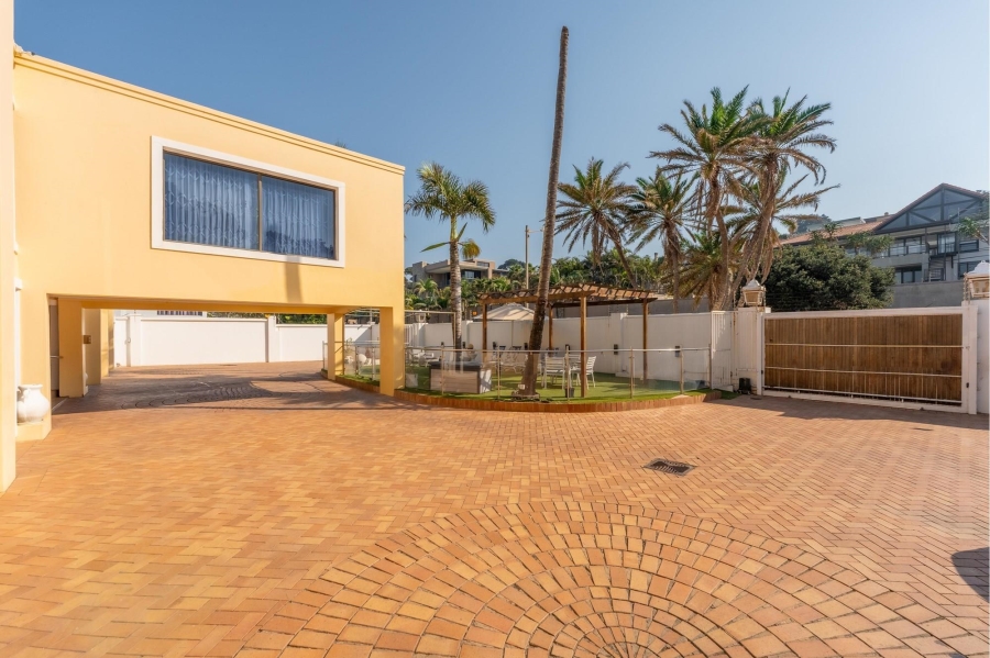 6 Bedroom Property for Sale in Umhlanga KwaZulu-Natal