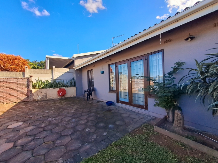 To Let 2 Bedroom Property for Rent in Caversham Glen KwaZulu-Natal