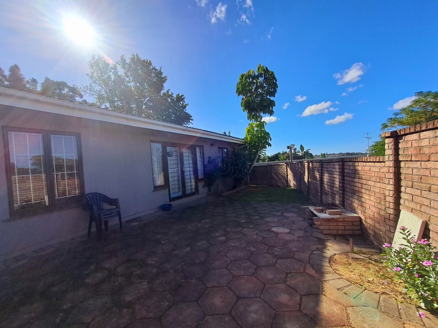 To Let 2 Bedroom Property for Rent in Caversham Glen KwaZulu-Natal