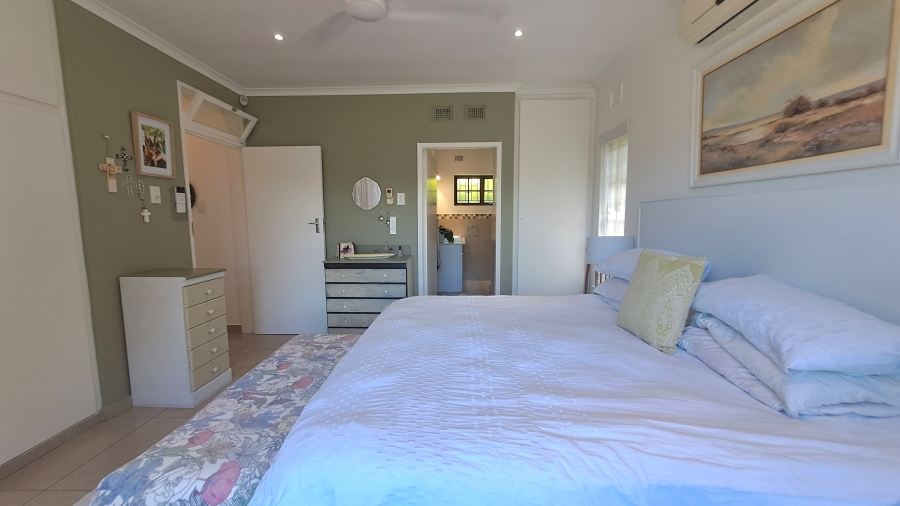 4 Bedroom Property for Sale in Deepdale KwaZulu-Natal