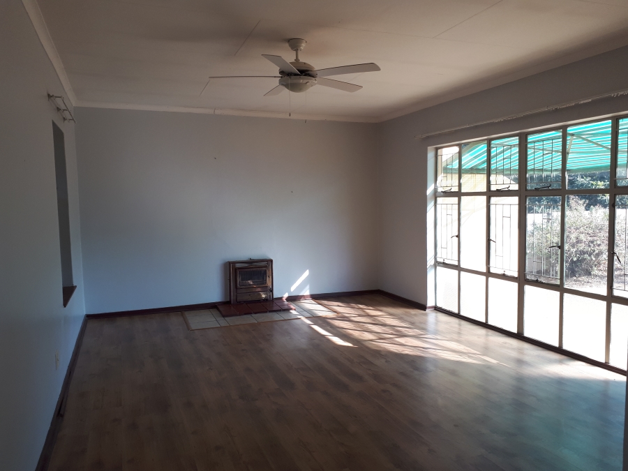 To Let 2 Bedroom Property for Rent in Pioneer Park KwaZulu-Natal