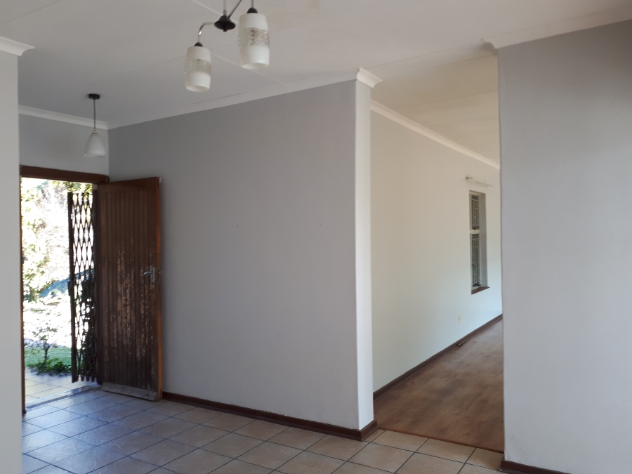 To Let 2 Bedroom Property for Rent in Pioneer Park KwaZulu-Natal