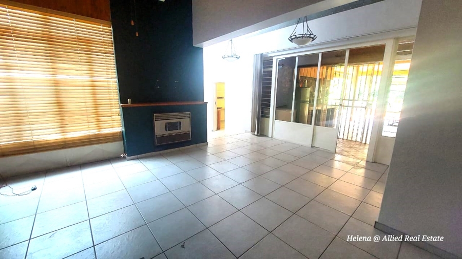 4 Bedroom Property for Sale in Huttenheights KwaZulu-Natal