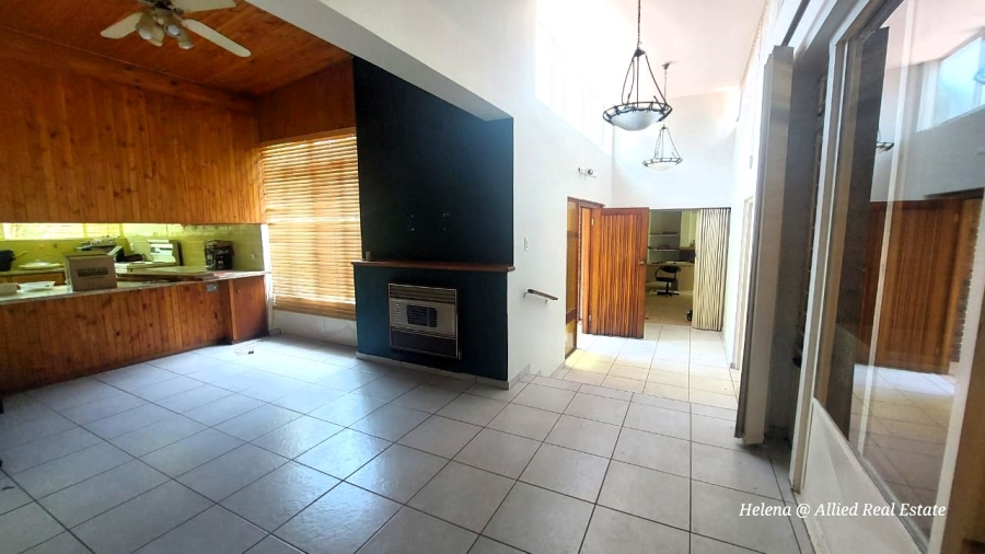 4 Bedroom Property for Sale in Huttenheights KwaZulu-Natal