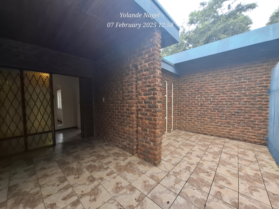 3 Bedroom Property for Sale in Amiel Park KwaZulu-Natal