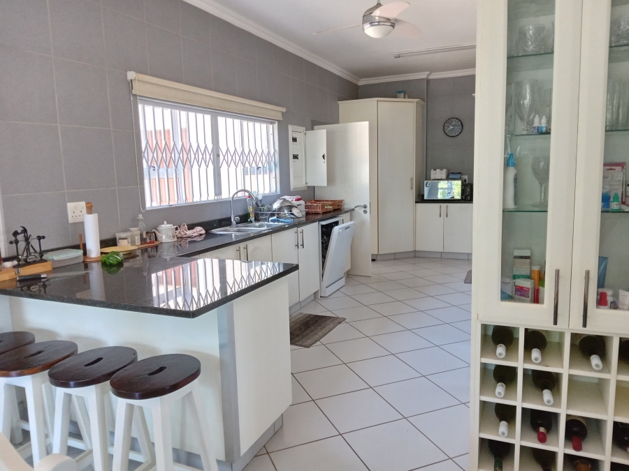 5 Bedroom Property for Sale in Southbroom KwaZulu-Natal