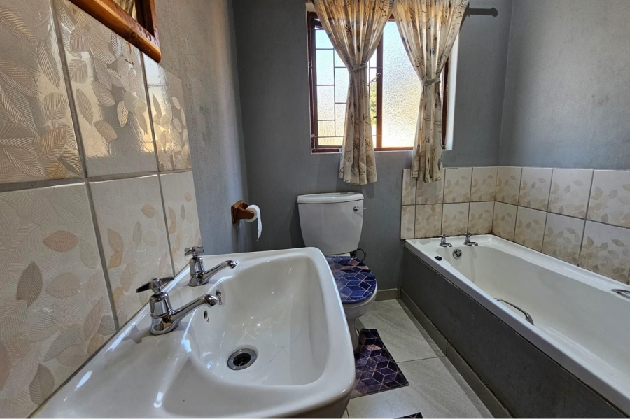 2 Bedroom Property for Sale in Lincoln Meade KwaZulu-Natal