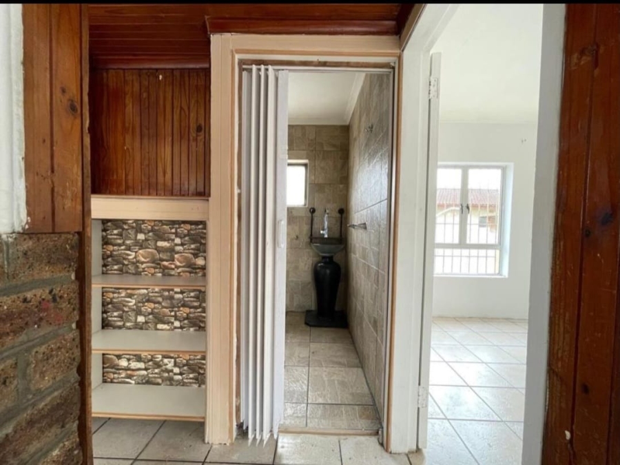 4 Bedroom Property for Sale in Austerville KwaZulu-Natal