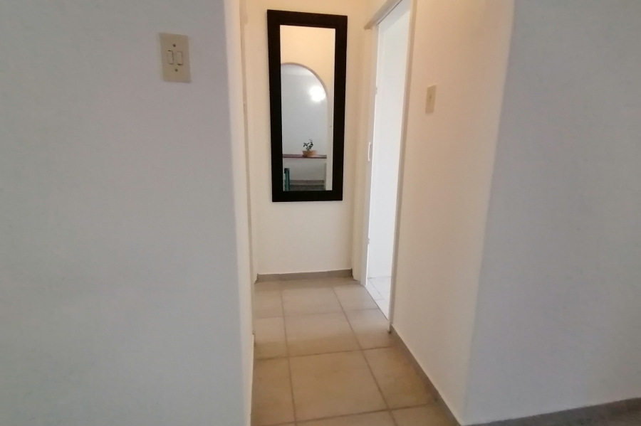 2 Bedroom Property for Sale in Uvongo KwaZulu-Natal