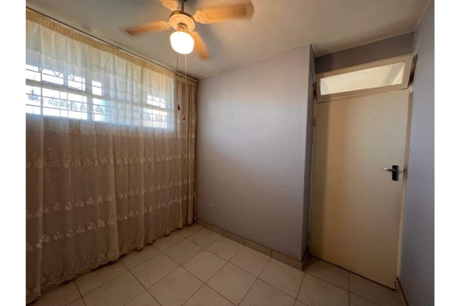 2 Bedroom Property for Sale in Windermere KwaZulu-Natal
