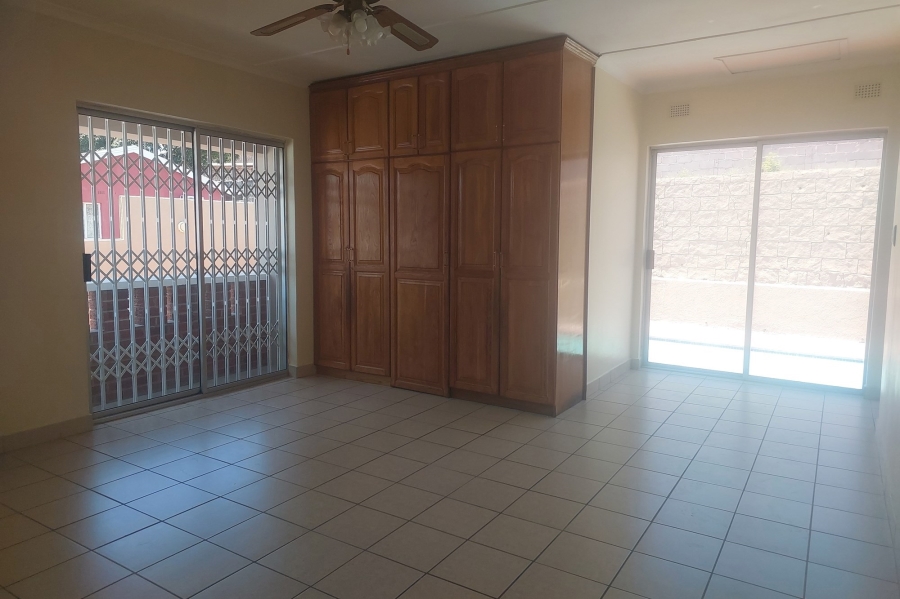 4 Bedroom Property for Sale in Shallcross KwaZulu-Natal