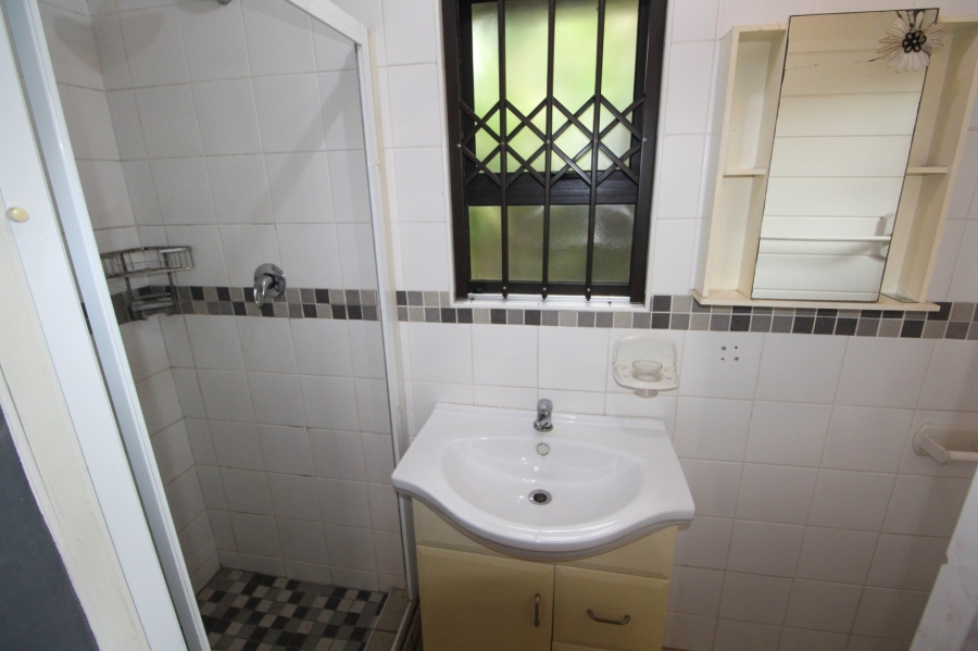 To Let 3 Bedroom Property for Rent in Ocean View KwaZulu-Natal