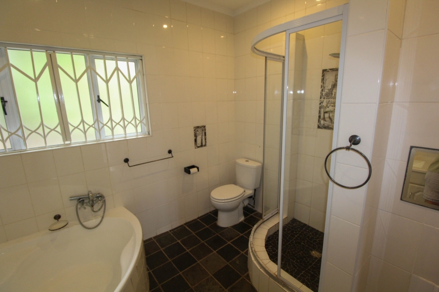 To Let 3 Bedroom Property for Rent in Ocean View KwaZulu-Natal