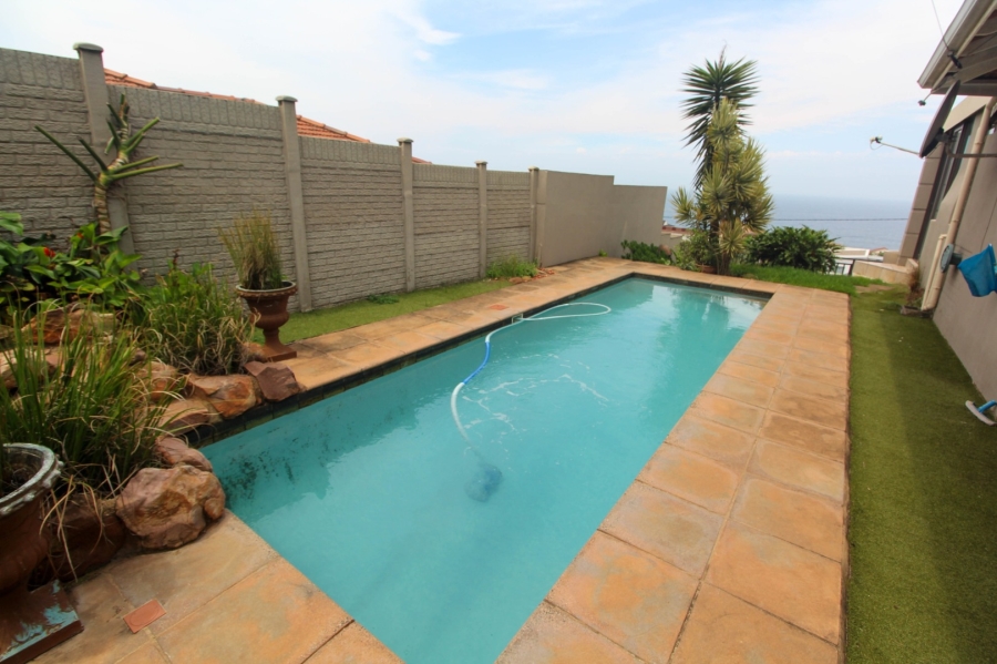 To Let 3 Bedroom Property for Rent in Ocean View KwaZulu-Natal