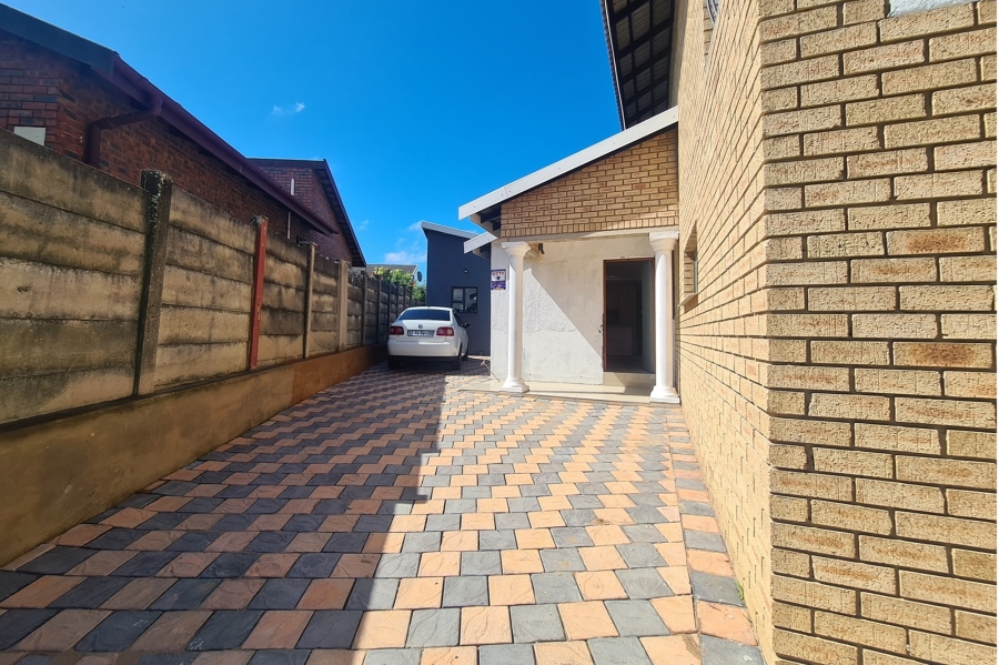 4 Bedroom Property for Sale in Brackenham KwaZulu-Natal