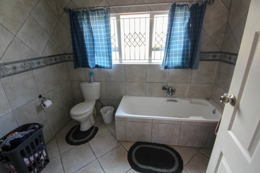 4 Bedroom Property for Sale in Grosvenor KwaZulu-Natal