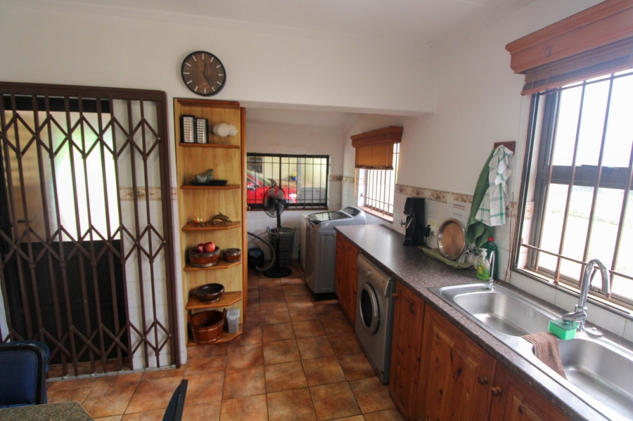 4 Bedroom Property for Sale in Brighton Beach KwaZulu-Natal