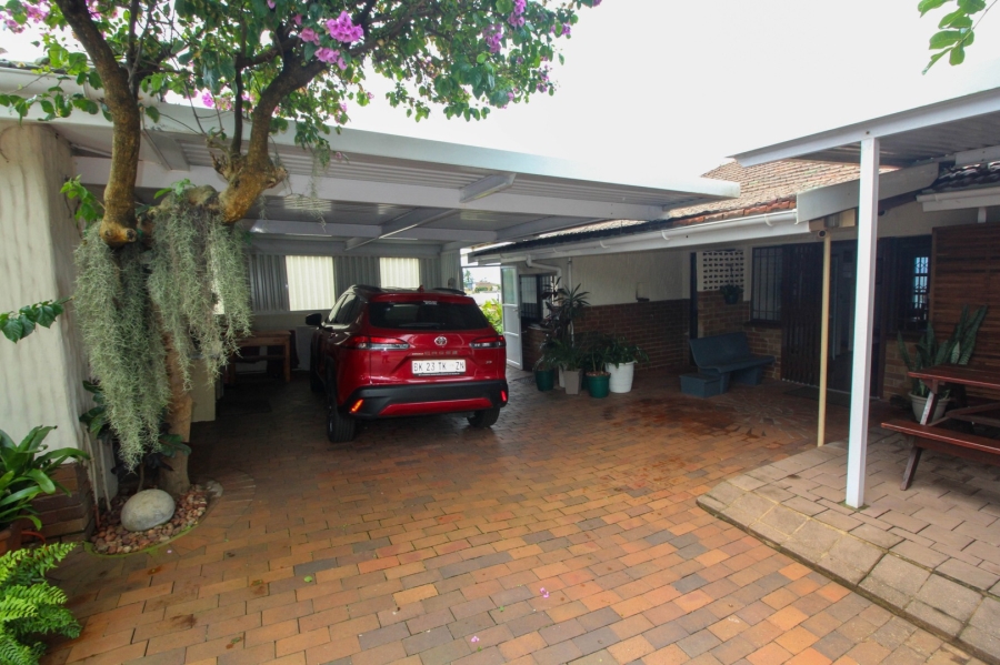 4 Bedroom Property for Sale in Brighton Beach KwaZulu-Natal