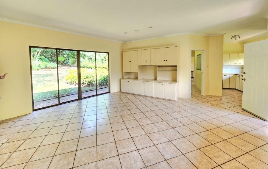 To Let 1 Bedroom Property for Rent in Kloof KwaZulu-Natal