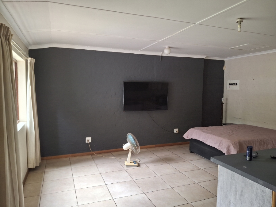 To Let 1 Bedroom Property for Rent in Howick North KwaZulu-Natal