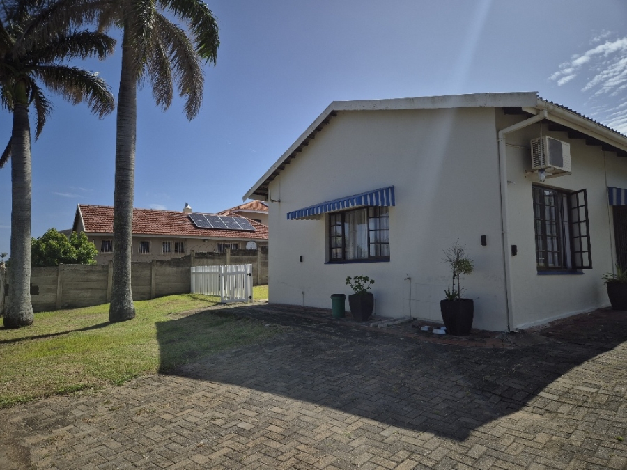 4 Bedroom Property for Sale in Manaba Beach KwaZulu-Natal