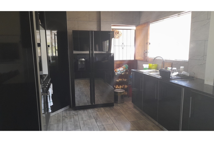 4 Bedroom Property for Sale in Northdene KwaZulu-Natal