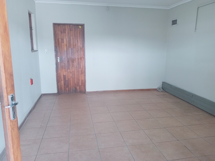 To Let commercial Property for Rent in New Germany KwaZulu-Natal