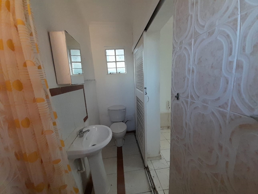 To Let 1 Bedroom Property for Rent in Winklespruit KwaZulu-Natal