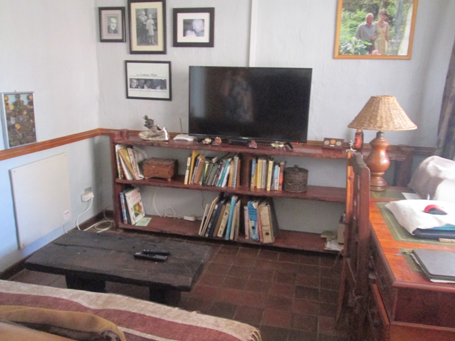 6 Bedroom Property for Sale in Greendale KwaZulu-Natal