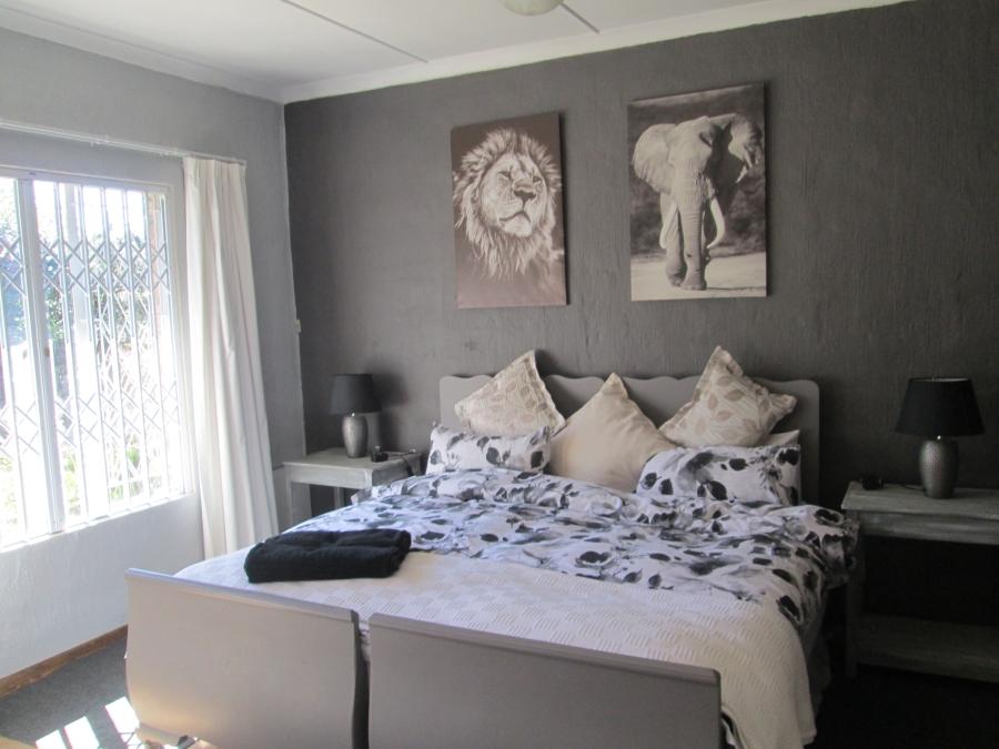 6 Bedroom Property for Sale in Greendale KwaZulu-Natal