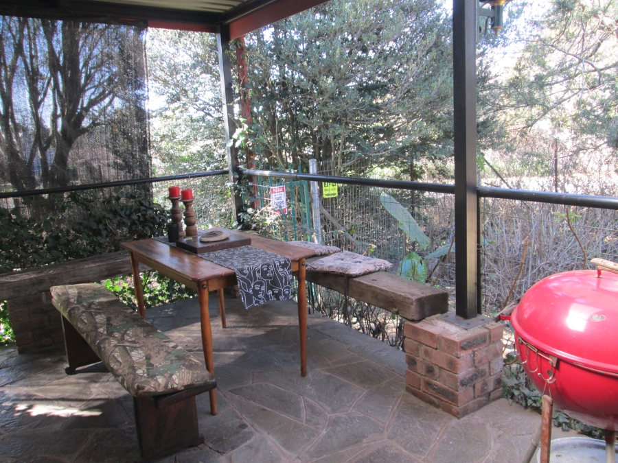 6 Bedroom Property for Sale in Greendale KwaZulu-Natal