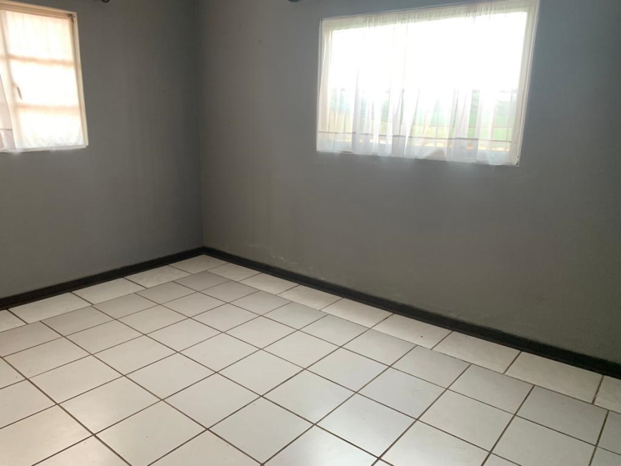 To Let 6 Bedroom Property for Rent in Nyala Park KwaZulu-Natal