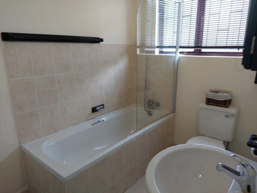 2 Bedroom Property for Sale in Glenmore KwaZulu-Natal