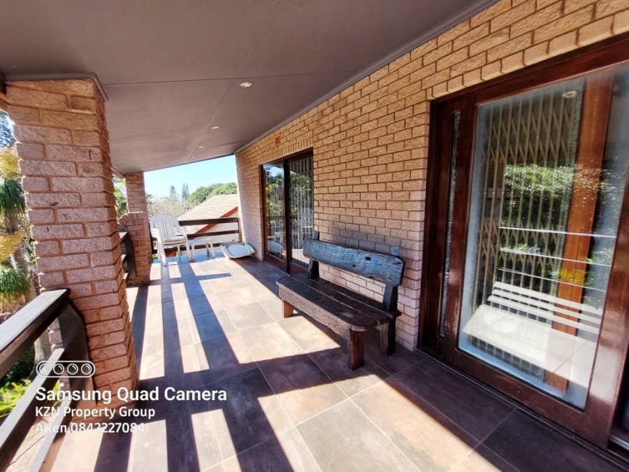 5 Bedroom Property for Sale in Manaba Beach KwaZulu-Natal