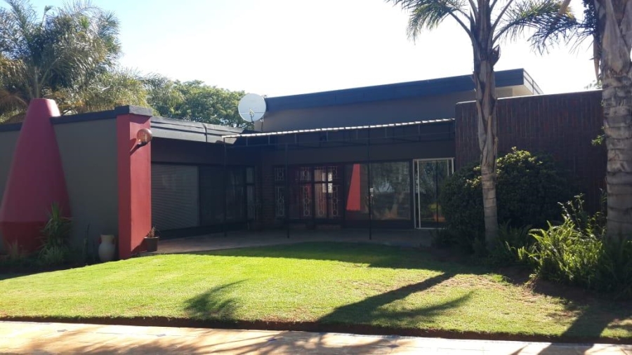 8 Bedroom Property for Sale in Huttenheights KwaZulu-Natal