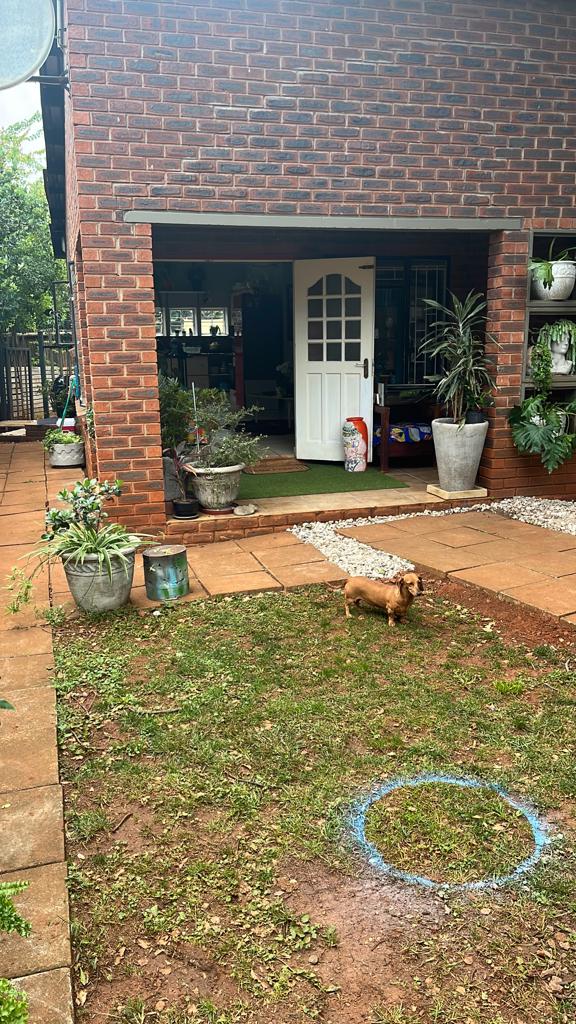 8 Bedroom Property for Sale in Huttenheights KwaZulu-Natal