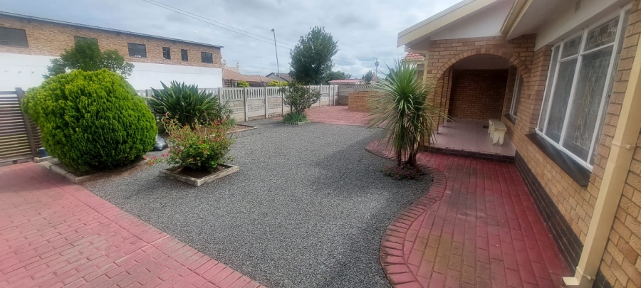 3 Bedroom Property for Sale in Lennoxton KwaZulu-Natal