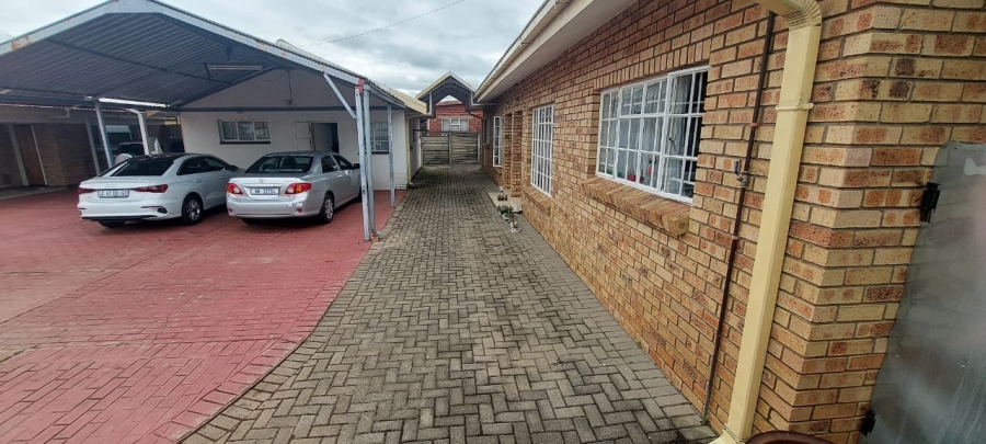 3 Bedroom Property for Sale in Lennoxton KwaZulu-Natal