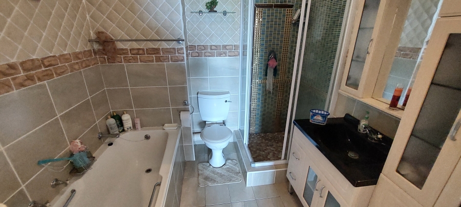 3 Bedroom Property for Sale in Margate KwaZulu-Natal