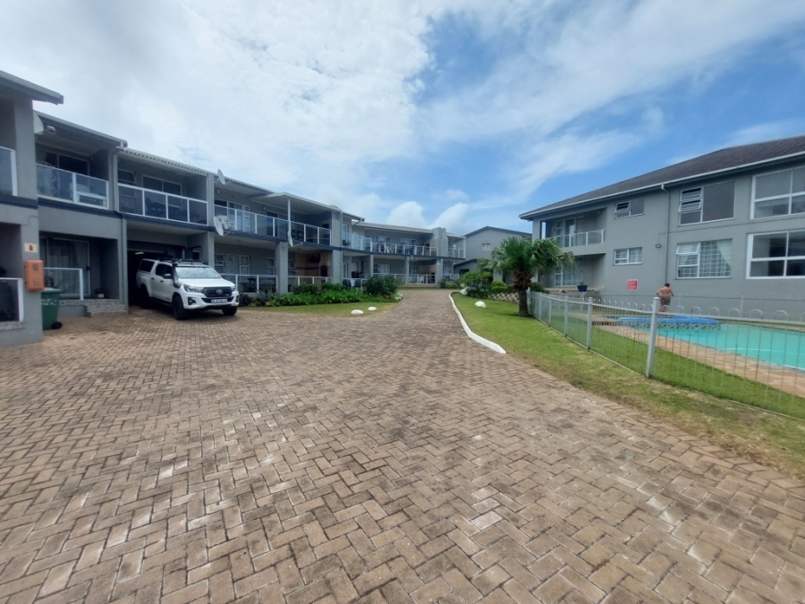 2 Bedroom Property for Sale in Uvongo KwaZulu-Natal