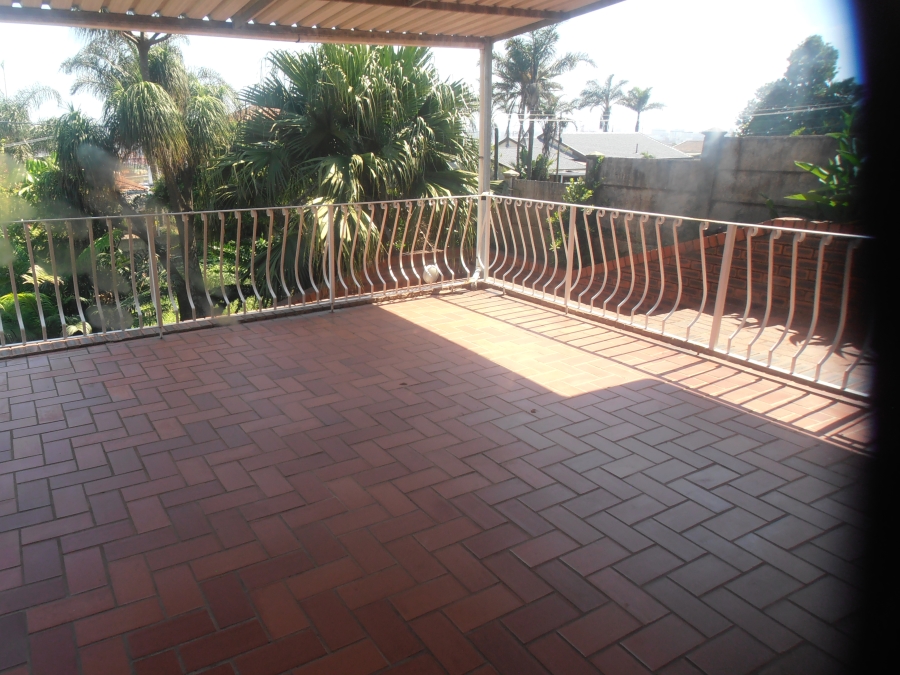 To Let 3 Bedroom Property for Rent in Bluff KwaZulu-Natal