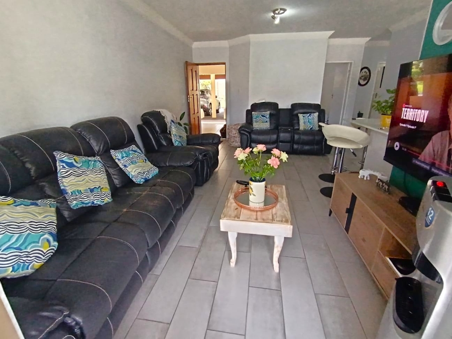 3 Bedroom Property for Sale in Shelly Beach KwaZulu-Natal