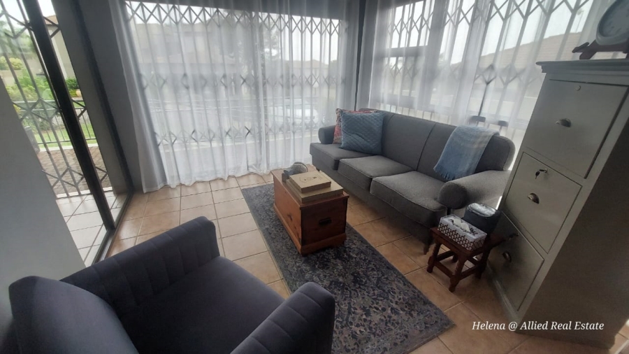 3 Bedroom Property for Sale in Schuinshoogte KwaZulu-Natal