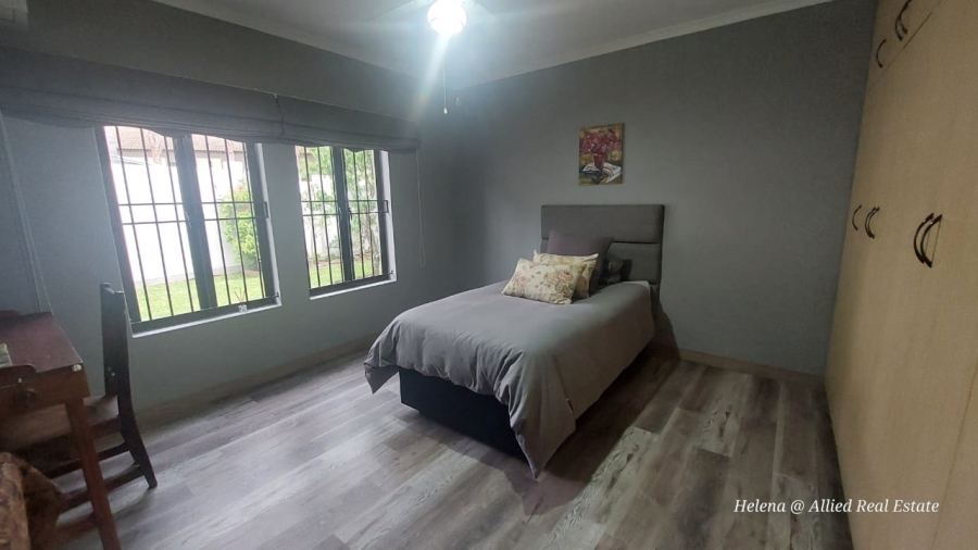 3 Bedroom Property for Sale in Schuinshoogte KwaZulu-Natal